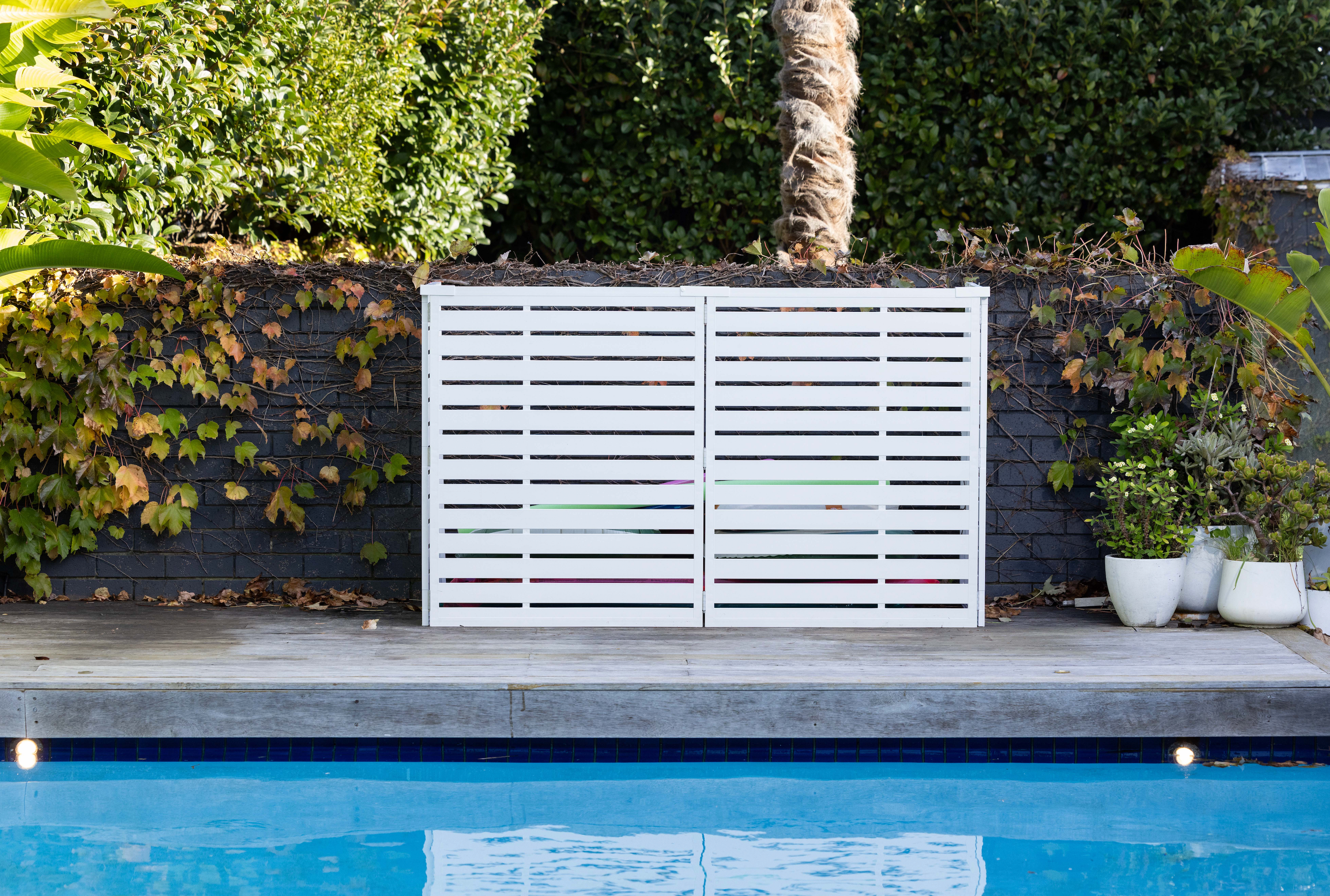 Bindi Outdoor Bin Enclosure Coastal White