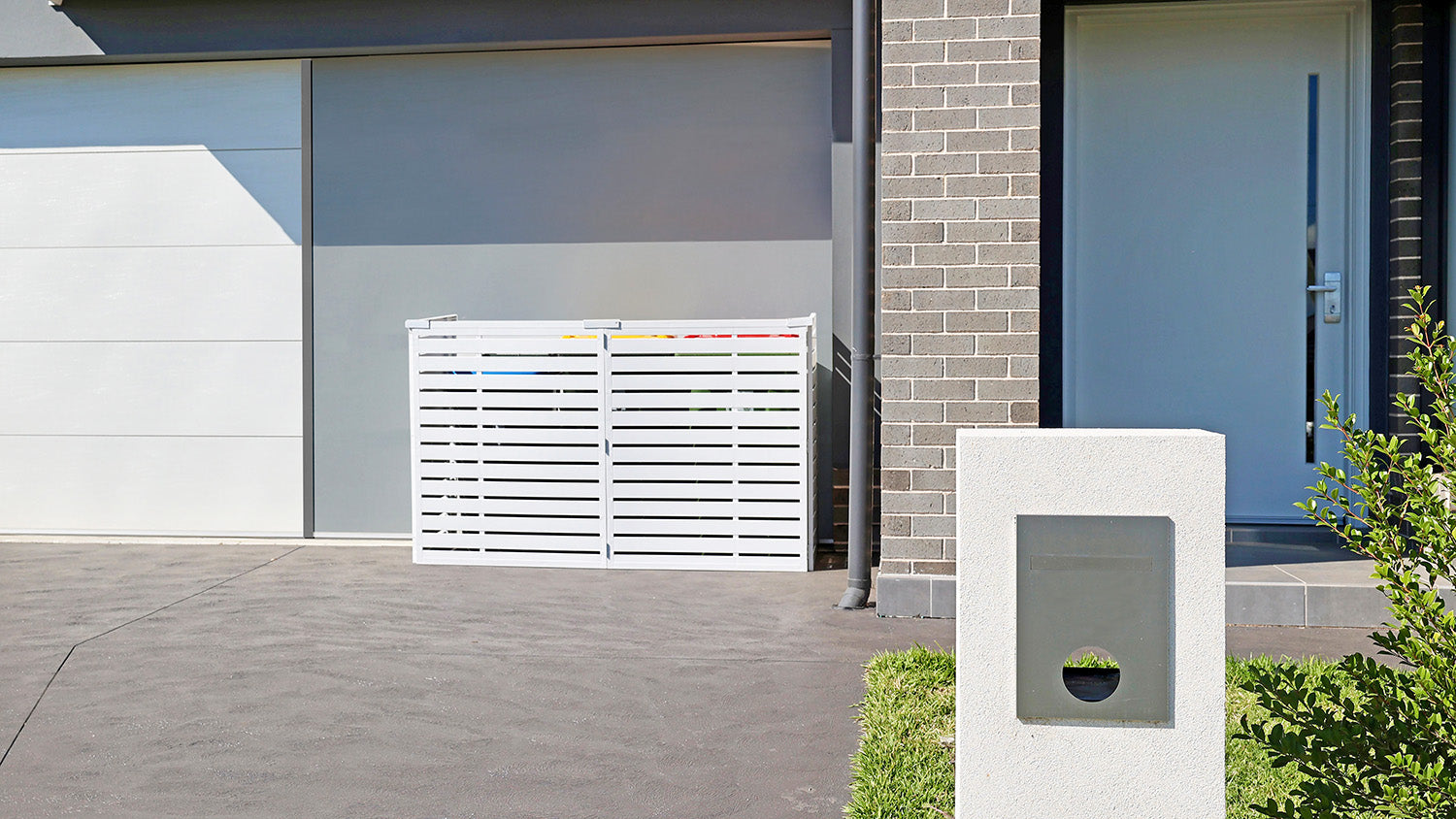 Bindi Outdoor Bin Enclosure Coastal White